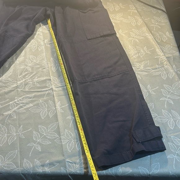 Men’s Cargo Pants. - Picture 5 of 6